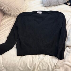 Old Navy Black V-Neck Women's Sweater